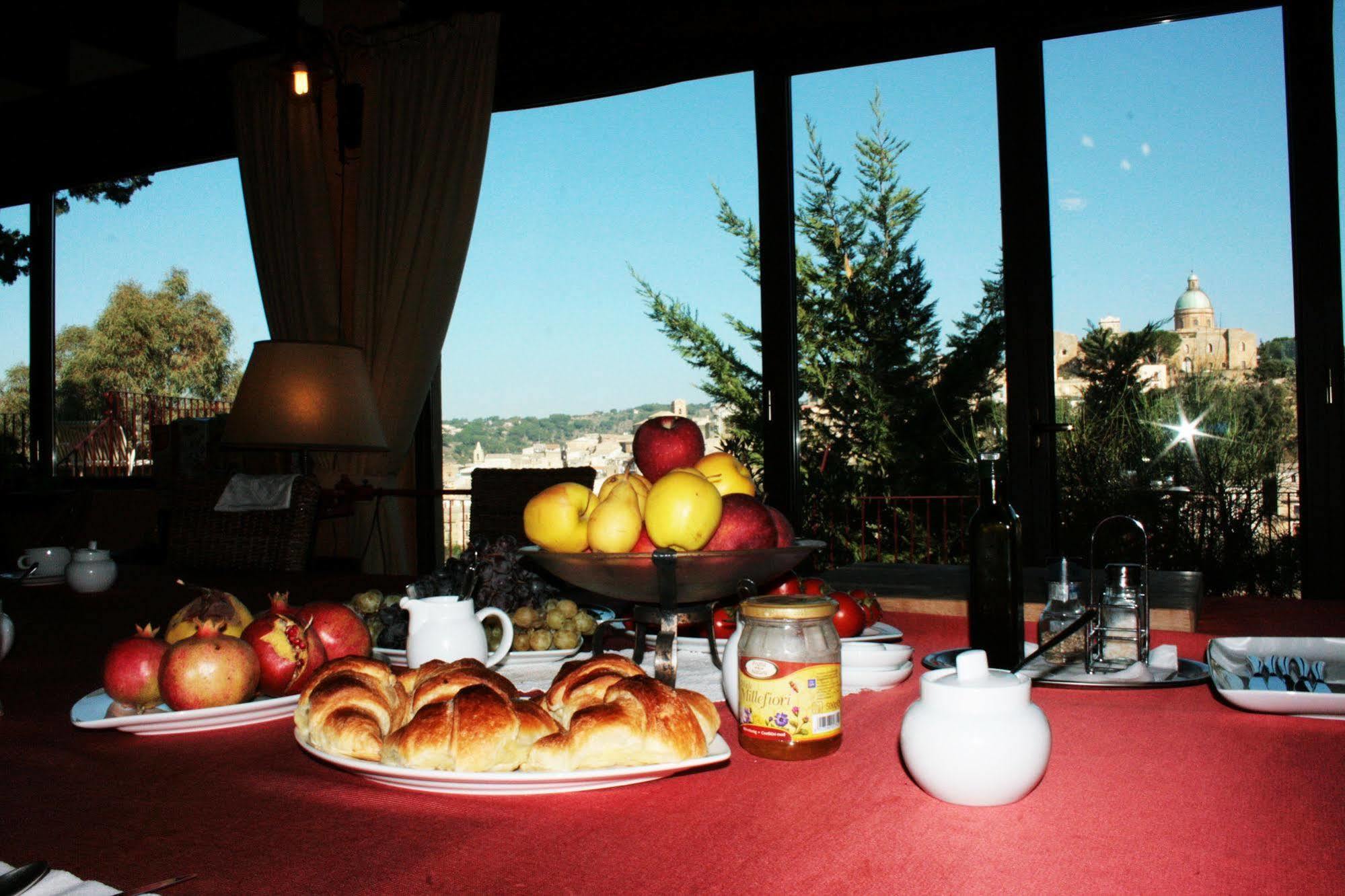 La Casa Sulla Collina D'Oro Bed & Breakfast Piazza Armerina Luaran gambar