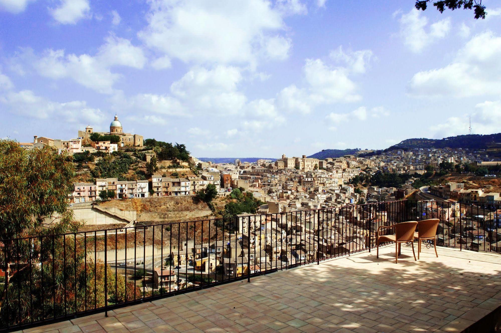 La Casa Sulla Collina D'Oro Bed & Breakfast Piazza Armerina Luaran gambar
